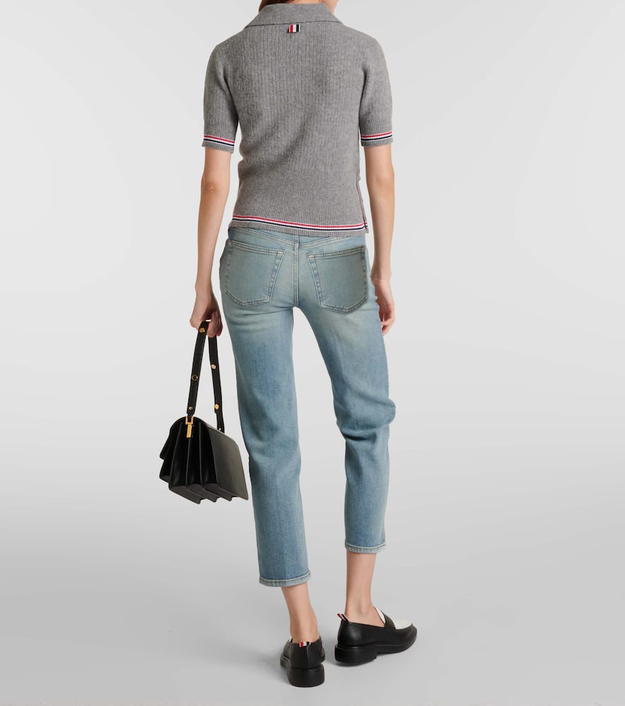 Mid Rise Stove Pipe straight jeans