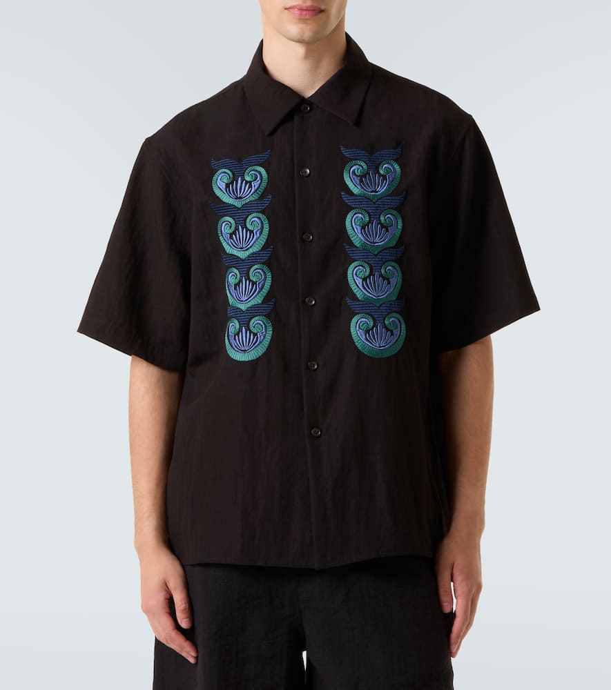 Embroidered shirt