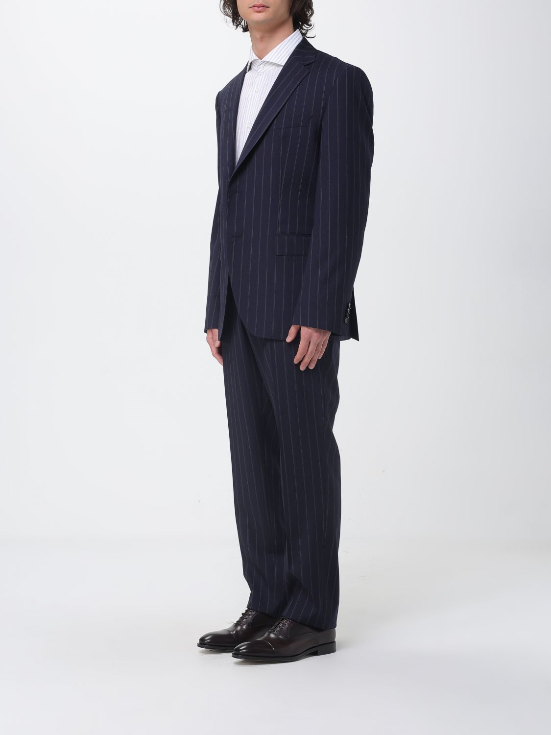 Suit Men color Blue