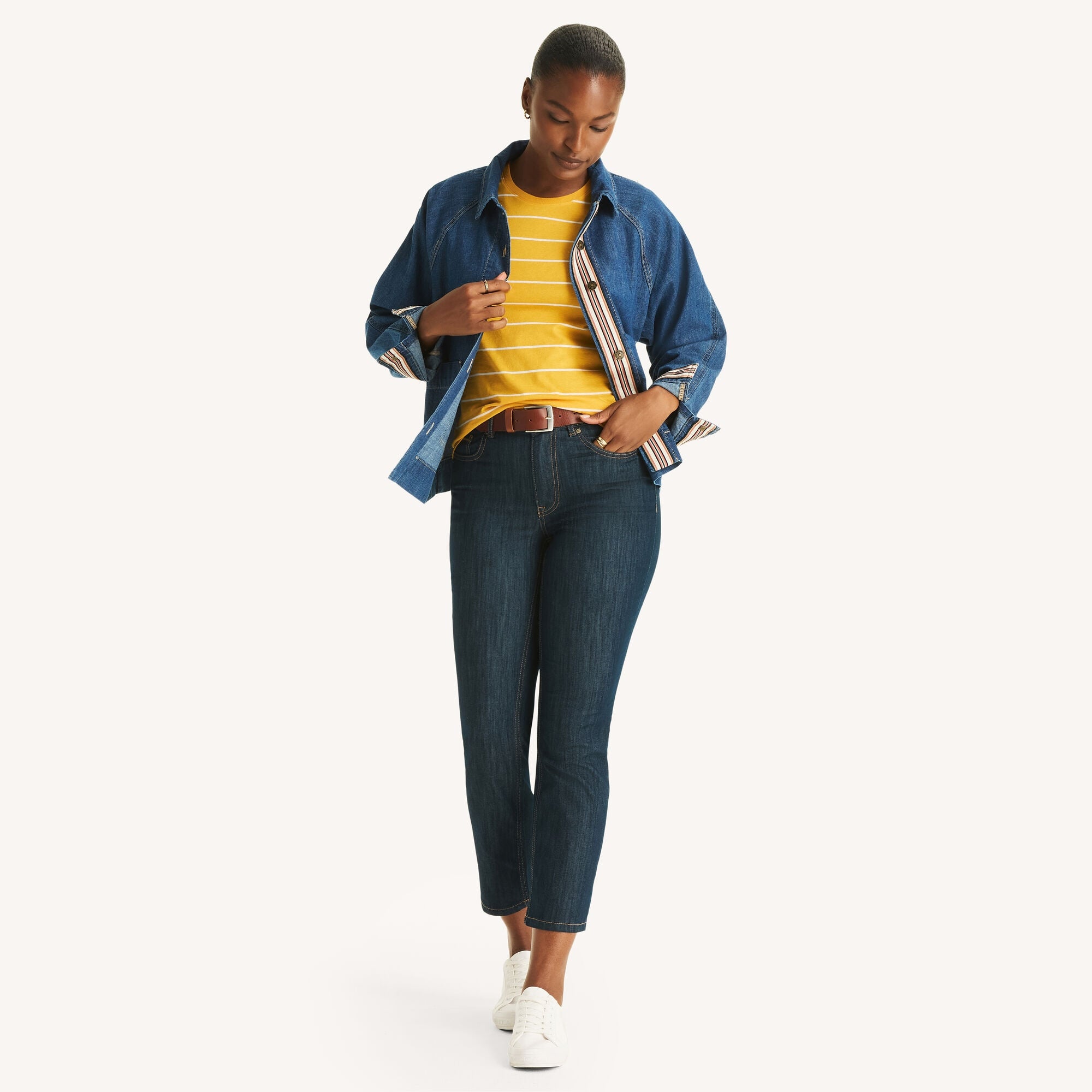 Womens Mid-Rise Straight Denim