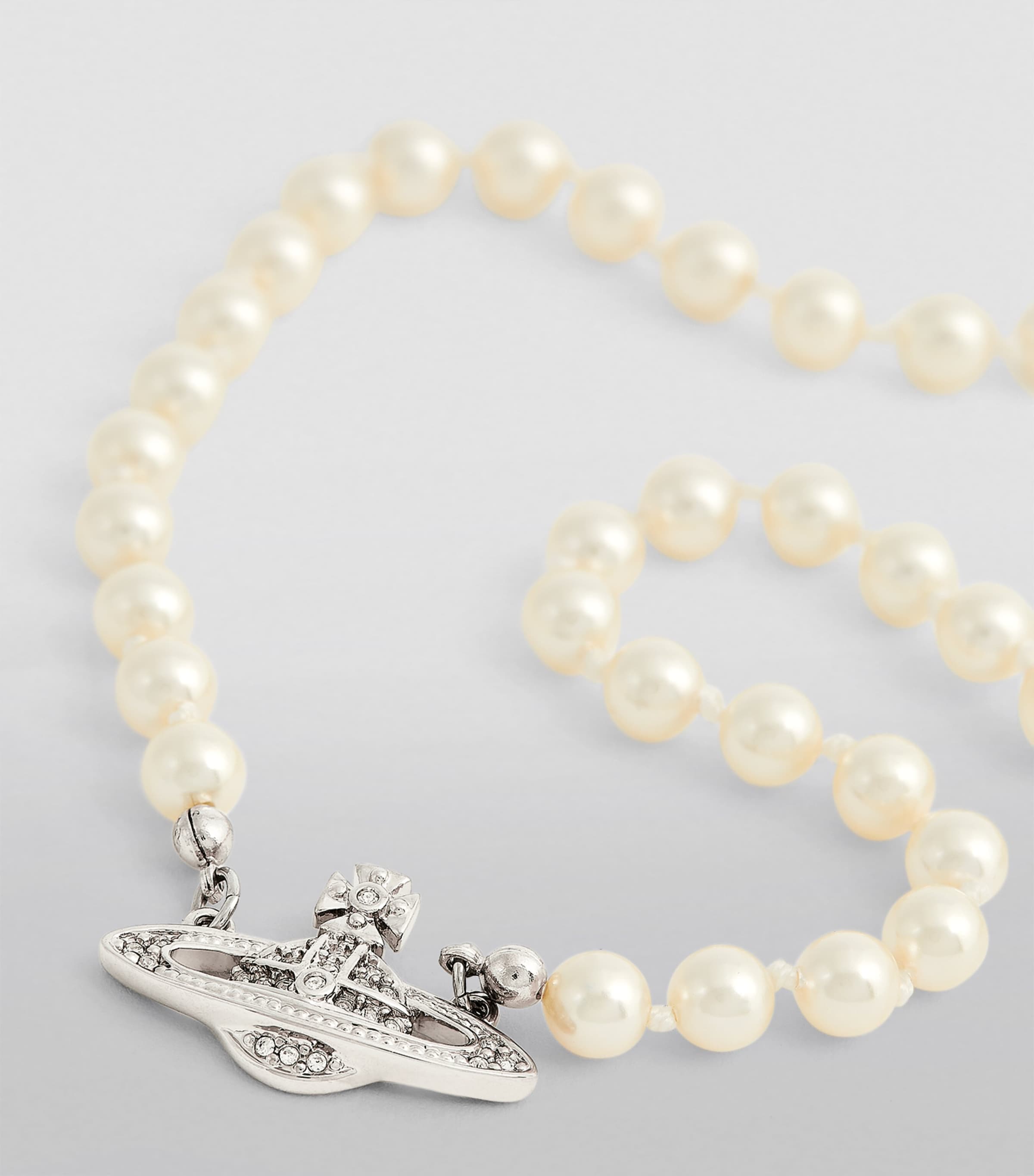 Pearl Mini Bas Relief Necklace