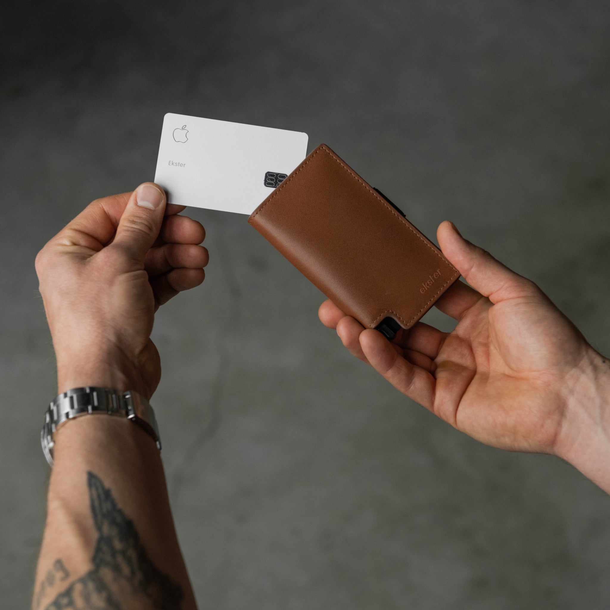 Men's Wallet - Smiley x Ekster Premium Slim Men's Wallet Trackable Wallet Leather Smart Wallet RFID Blocking