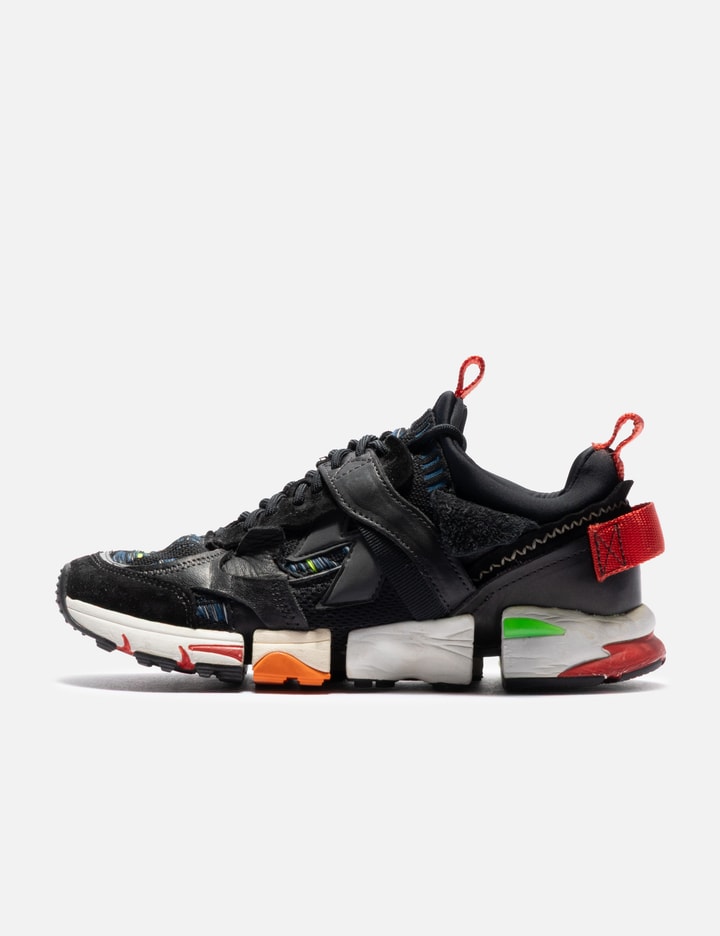 Manifesto Sneakers