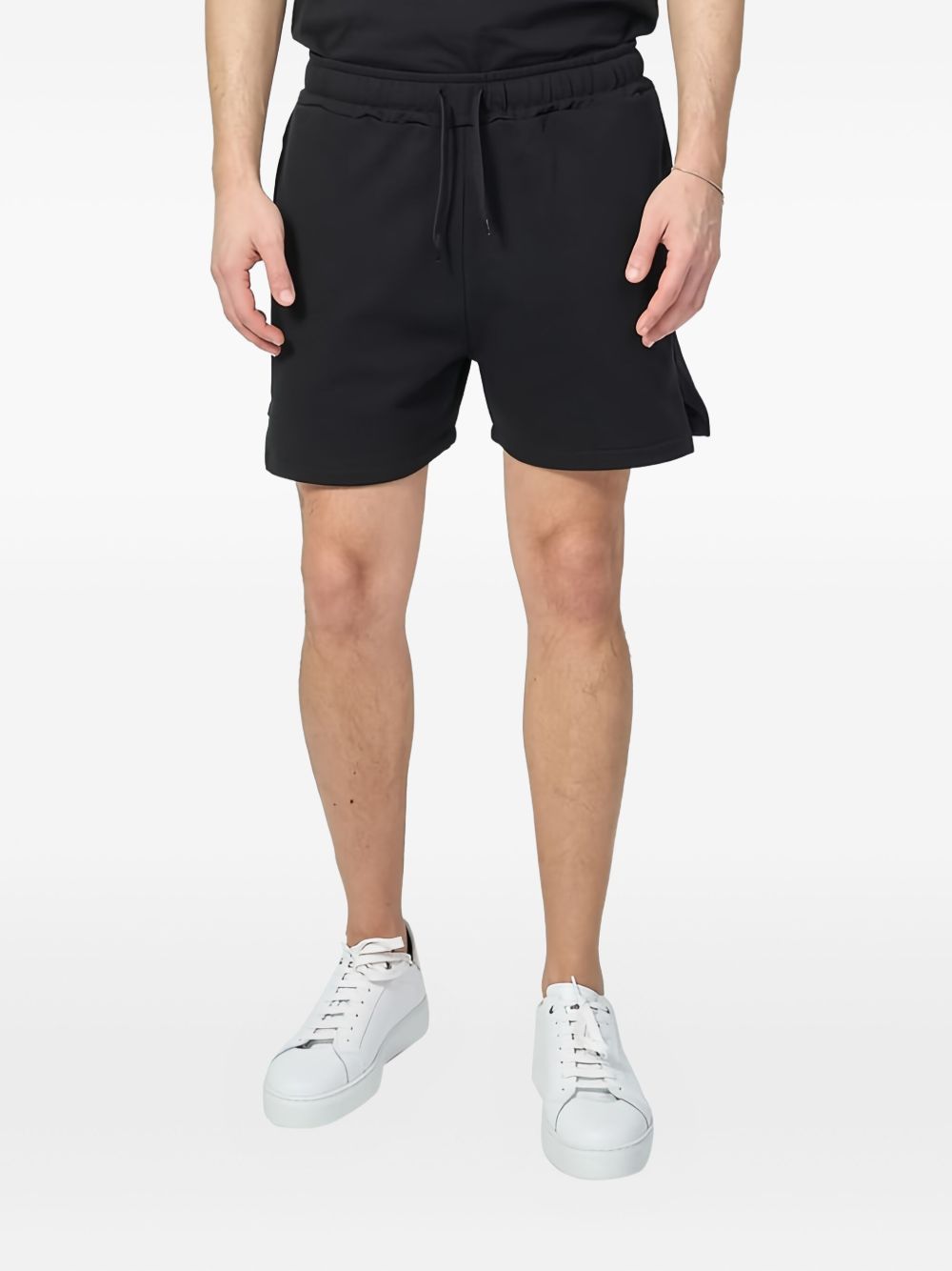 Drawstring-fastening shorts - Black