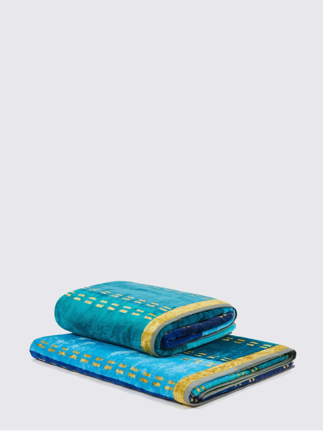 Bath And Beach Towels Lifestyle color Blue