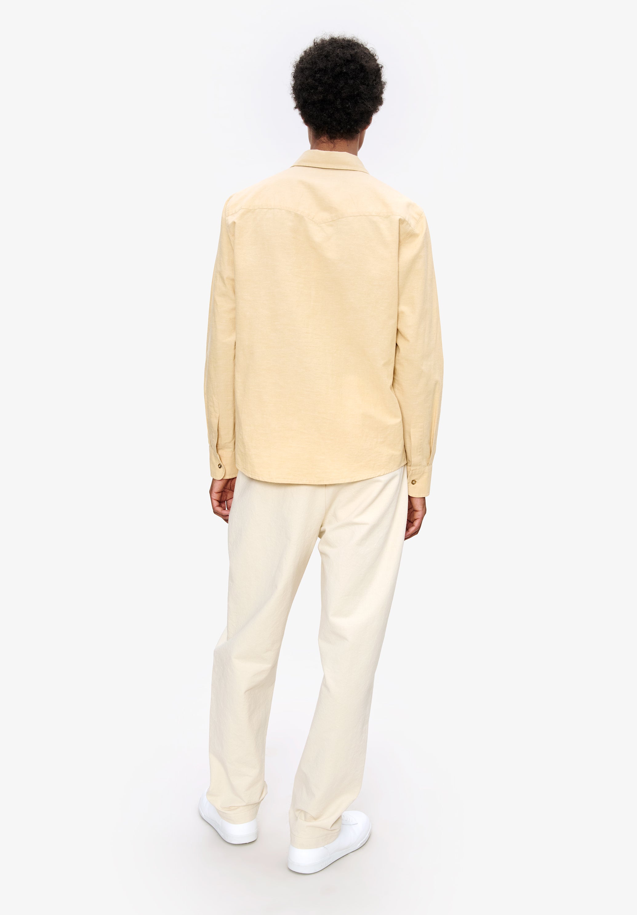 A. P.C. Men's Renato pants Size: 44 in Ecru