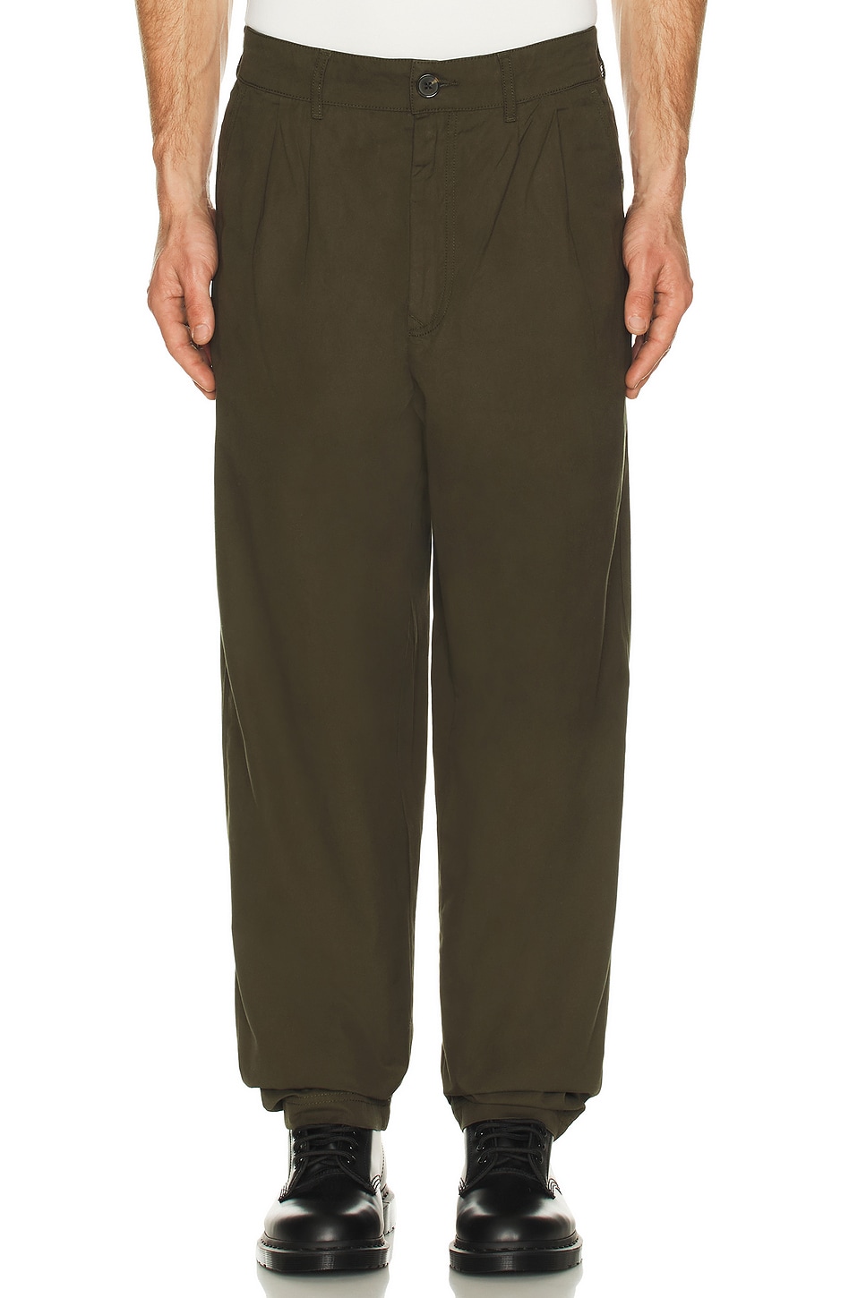 Barbour Cole Relaxed Fit Poplin Trouser in Olive - Olive. L also in M, S, XL/1X