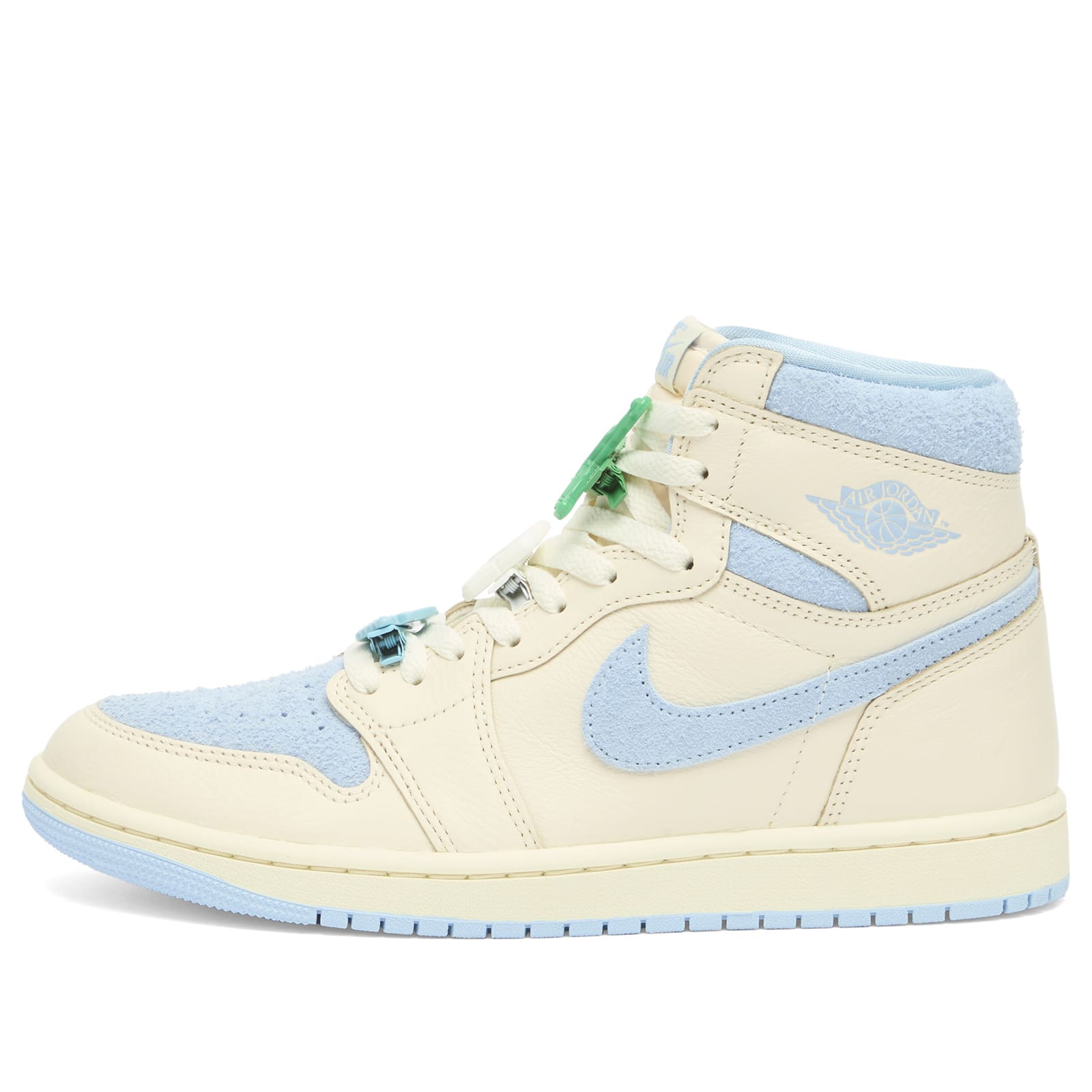 Women's 1 Retro Hi Sneaker Pale Ivory/Psychic Blue/Coconut Milk