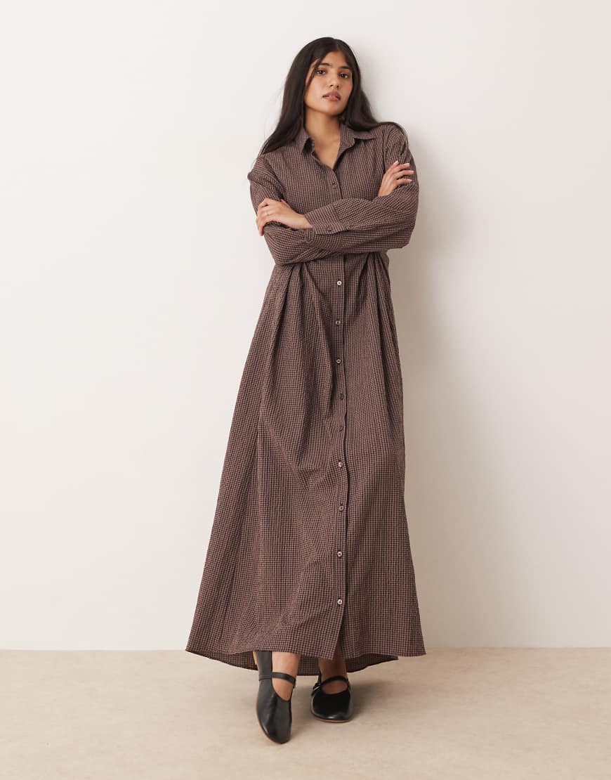 Maxi dress with cinched waist detail in brown and navy gingham-Multi