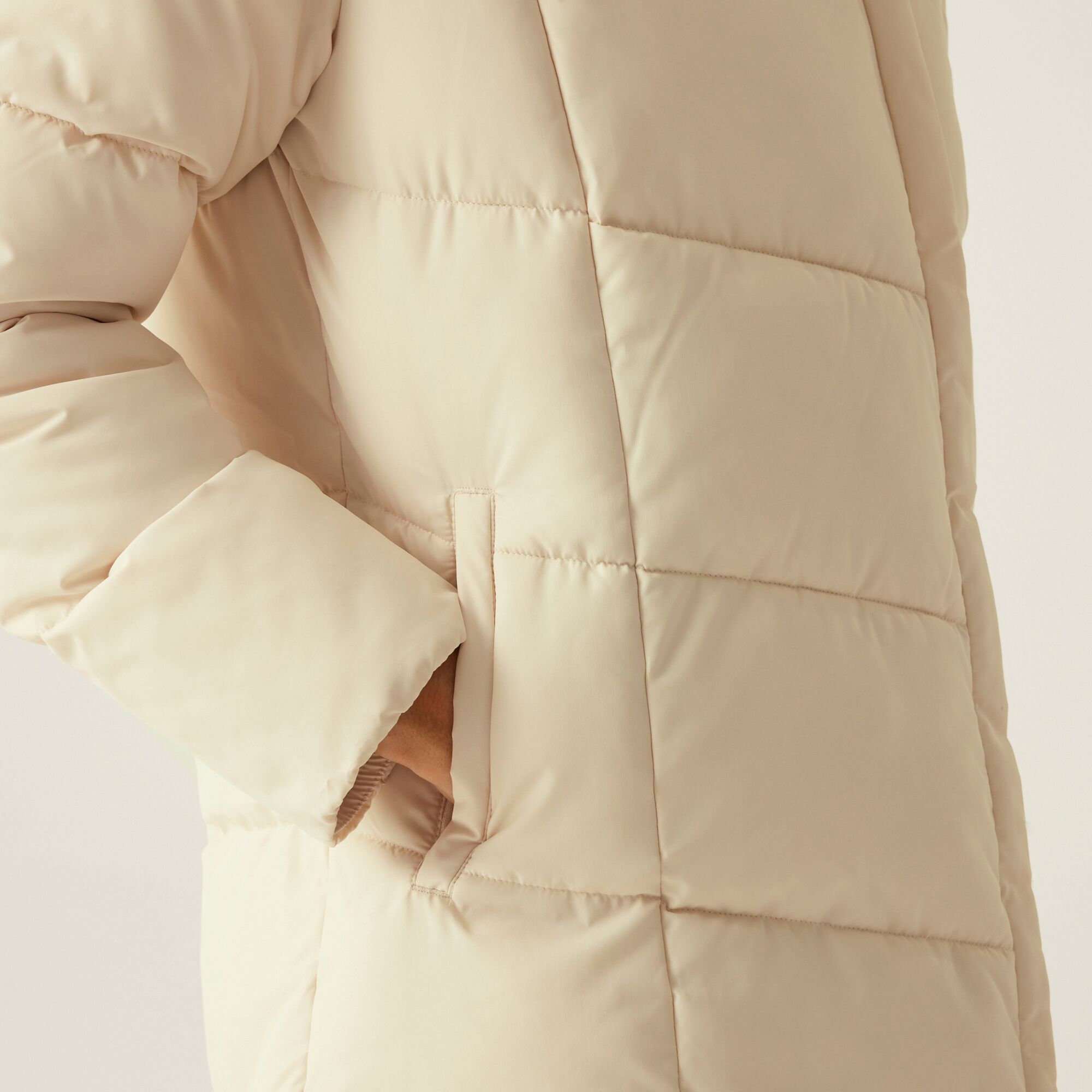 Regatta Women's 'Nurie' Quilted Jacket in Ecru