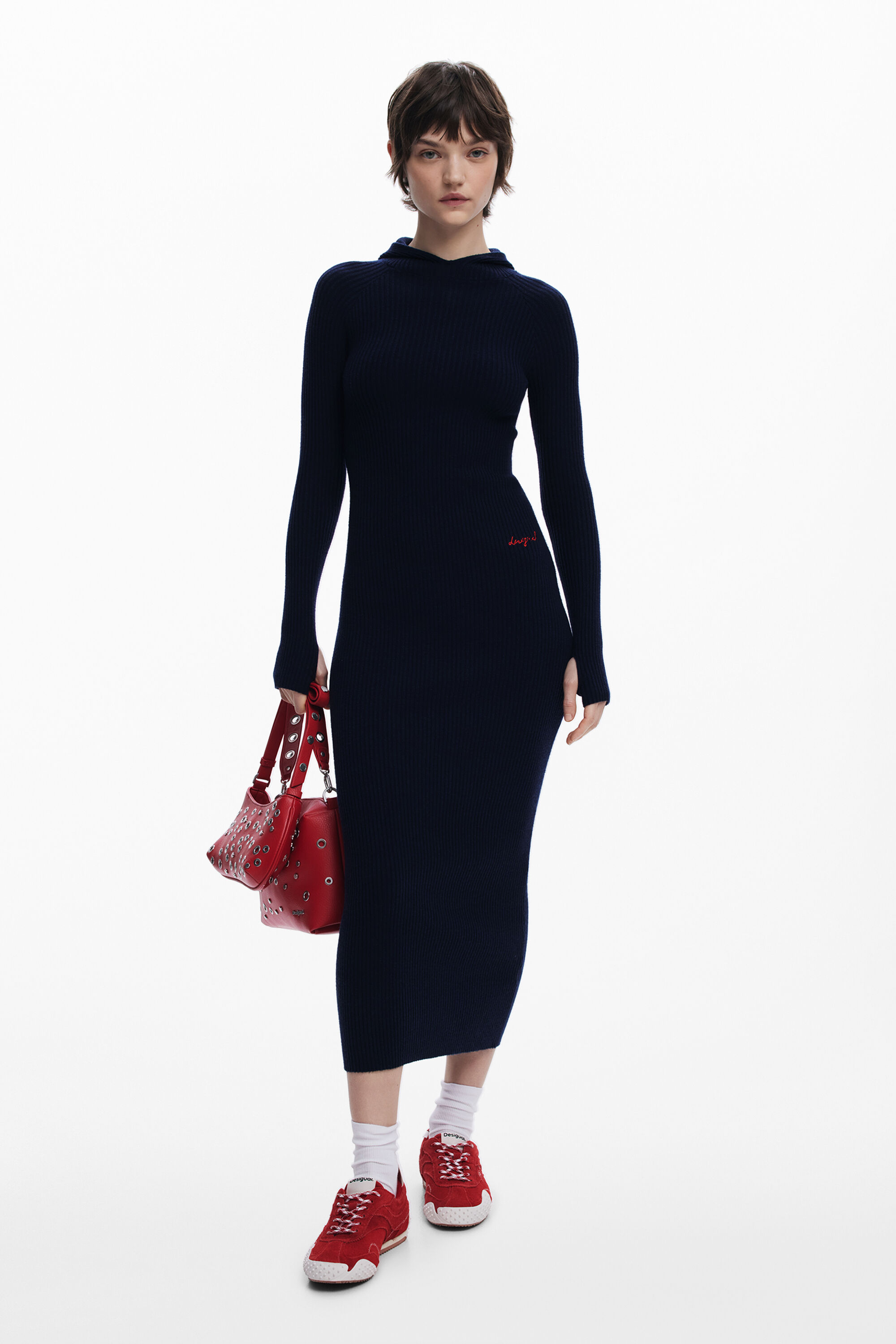 Fitted dress with hood