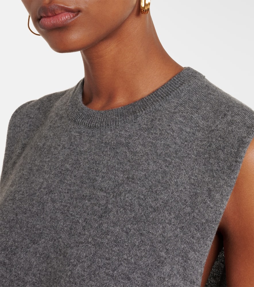 Cashmere sweater vest