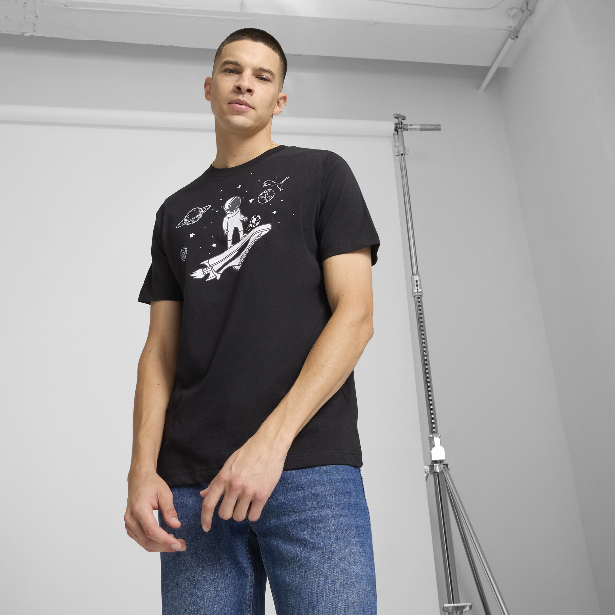 PUMA GRAPHICS Space Men's T-Shirt in Black
