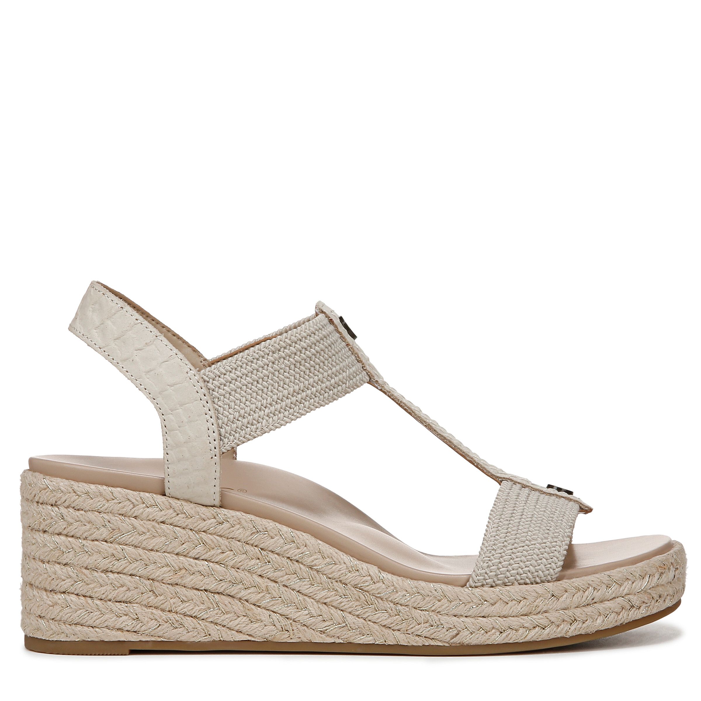 Vionic Calera Sandals In Crea