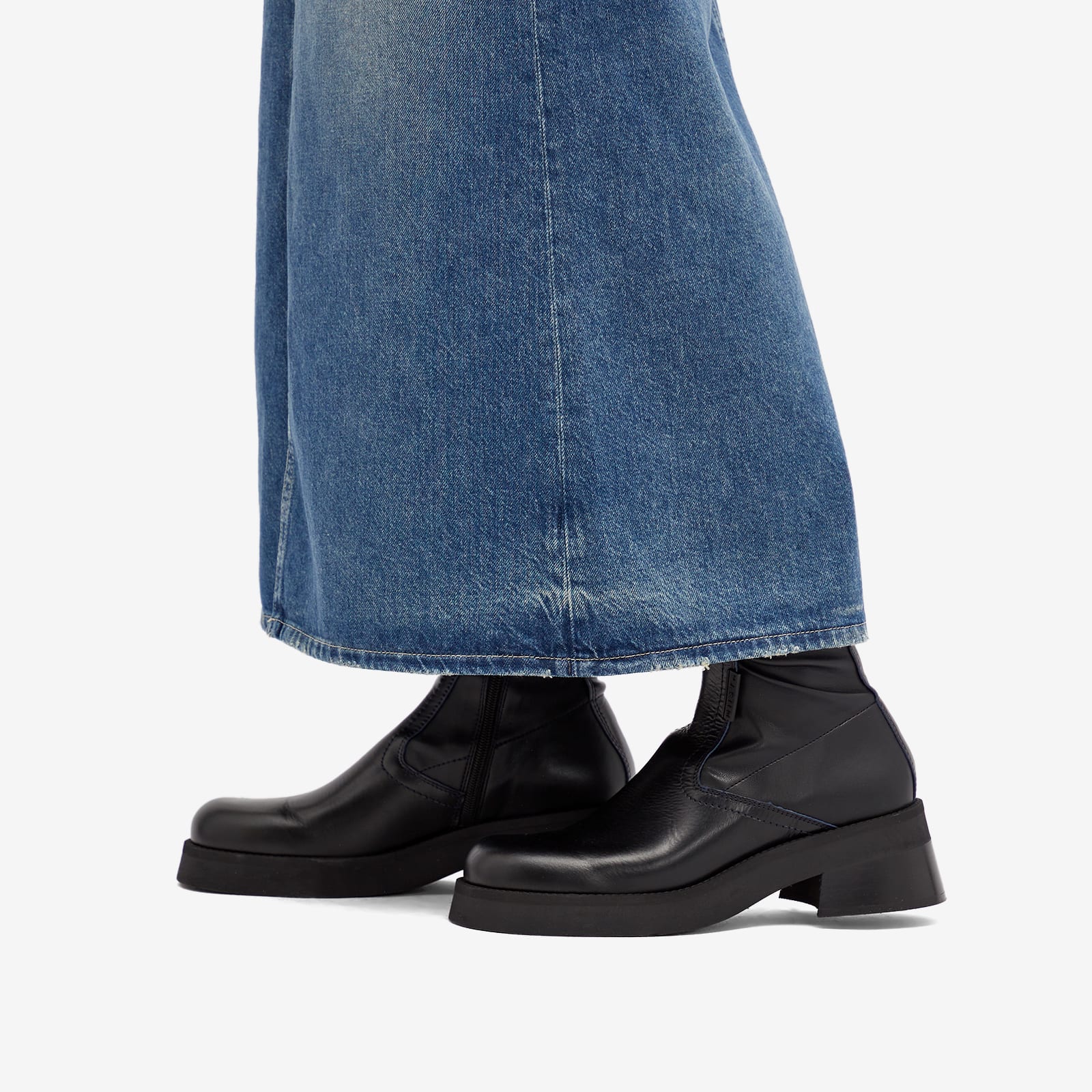 Women's Oliana Ankle Boots in Black Blue