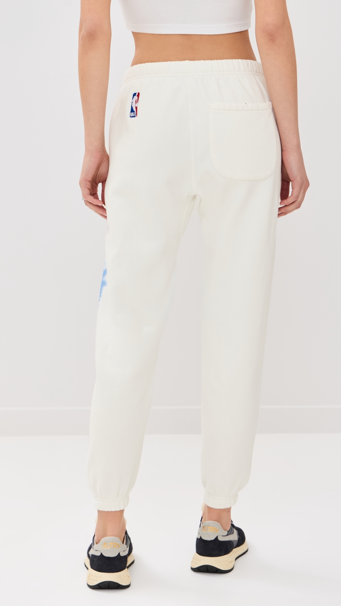 NY Knicks Bullseye Sweatpants White