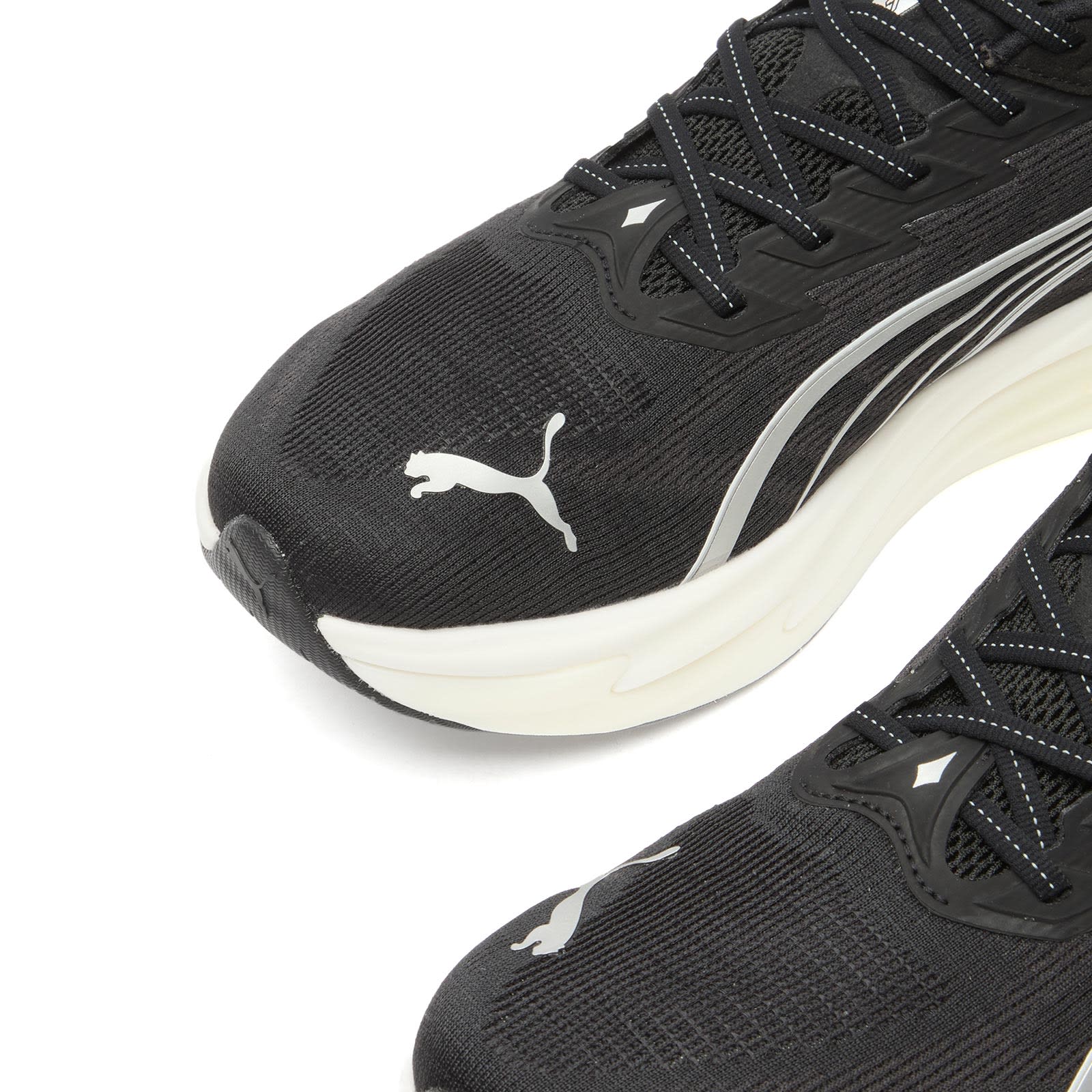 Men's Deviate NITRO 4 Sneaker Black/White/Silver