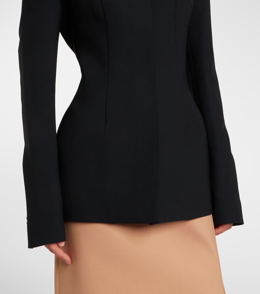 Single-breasted jacket