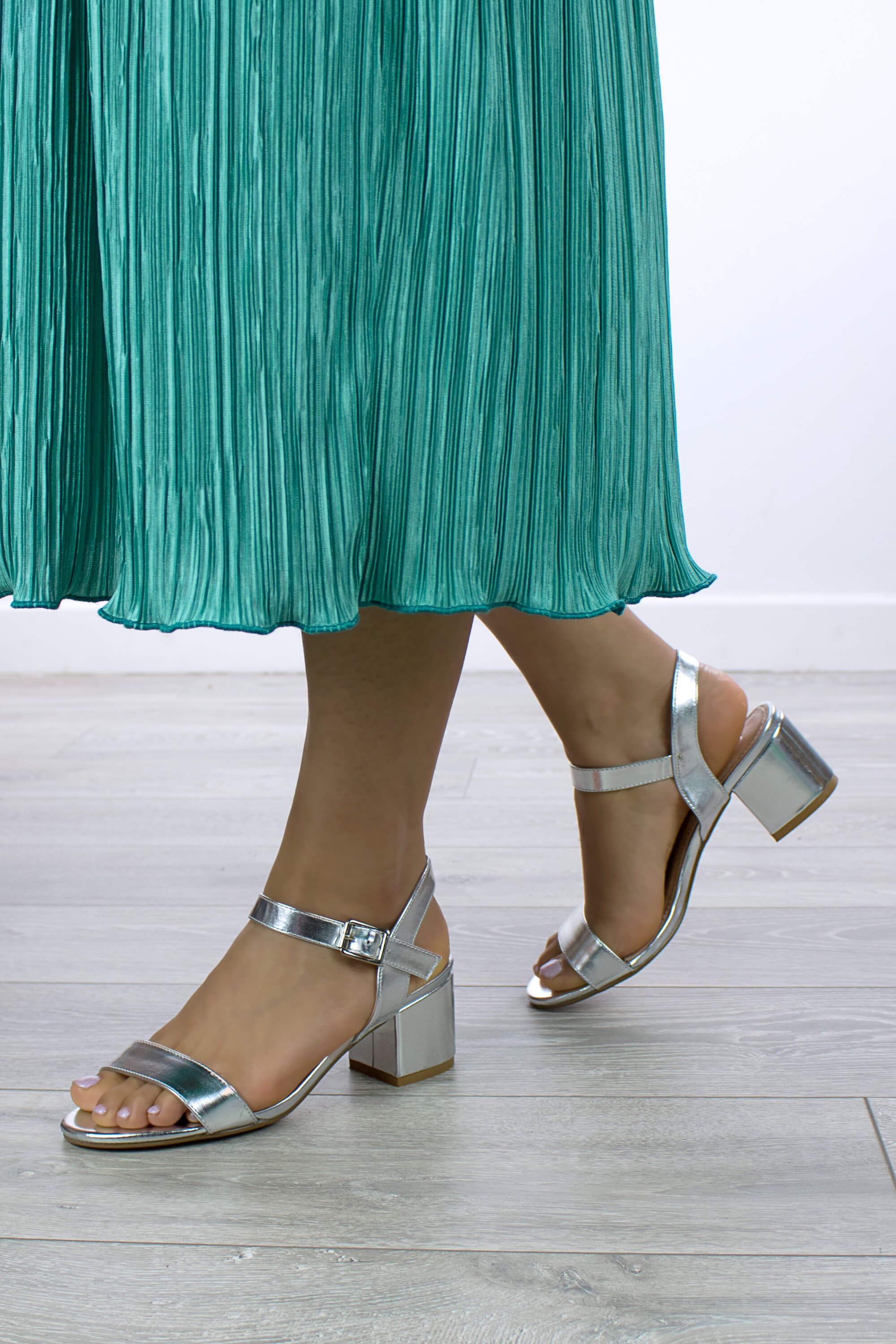 AJVANI Women's Mid Block Heel Buckle Ankle Strap Sandals in Silver
