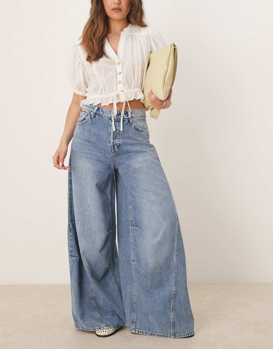 Westward relaxed jeans in washed blue