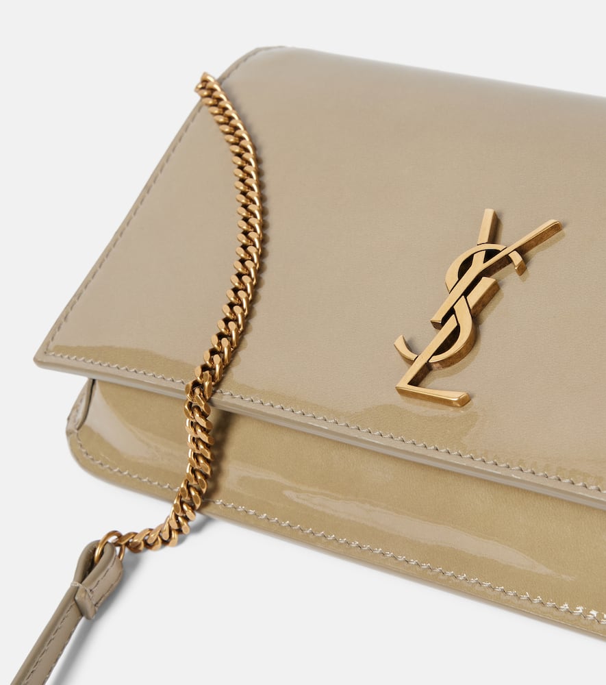 Cassandre leather wallet on chain