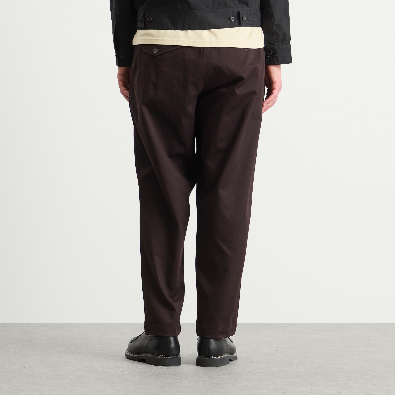Men's Twill Pleated Track Pant Brown