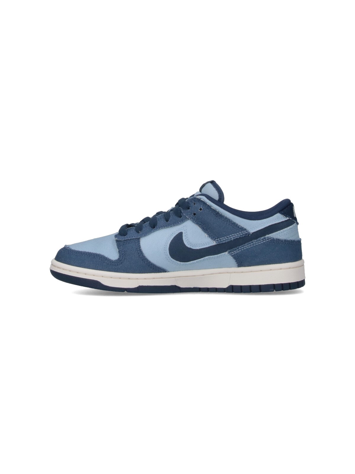 Nike "Dunk Low Retro" Sneakers