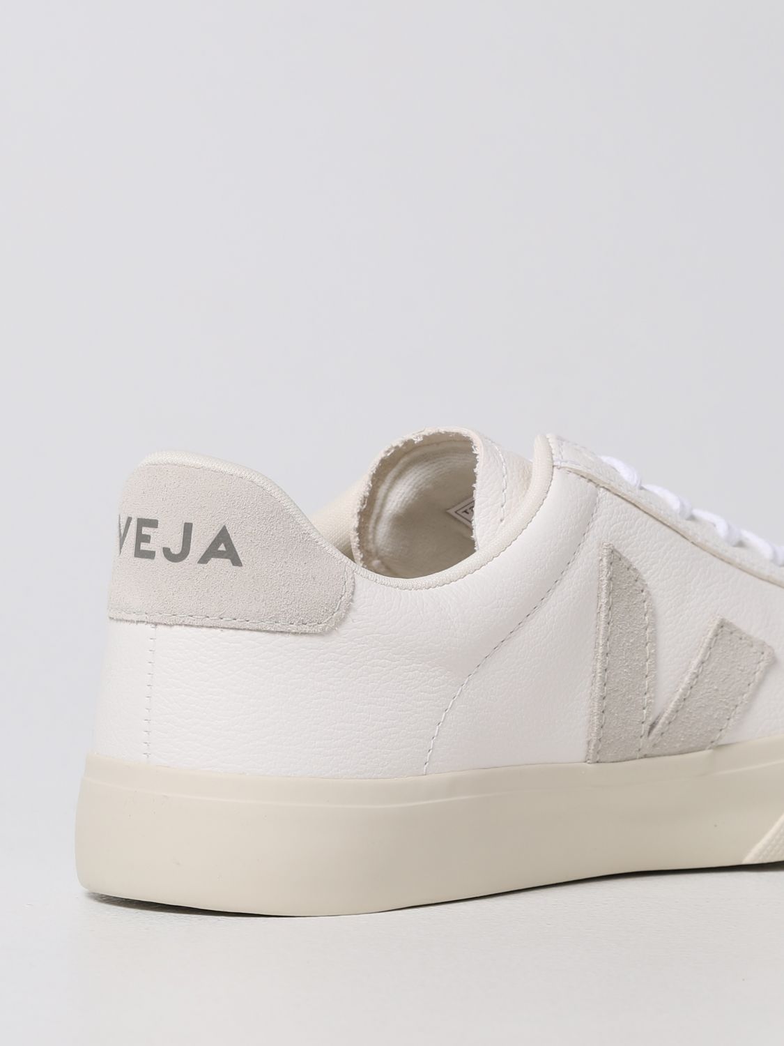 Trainers in grained leather and suede