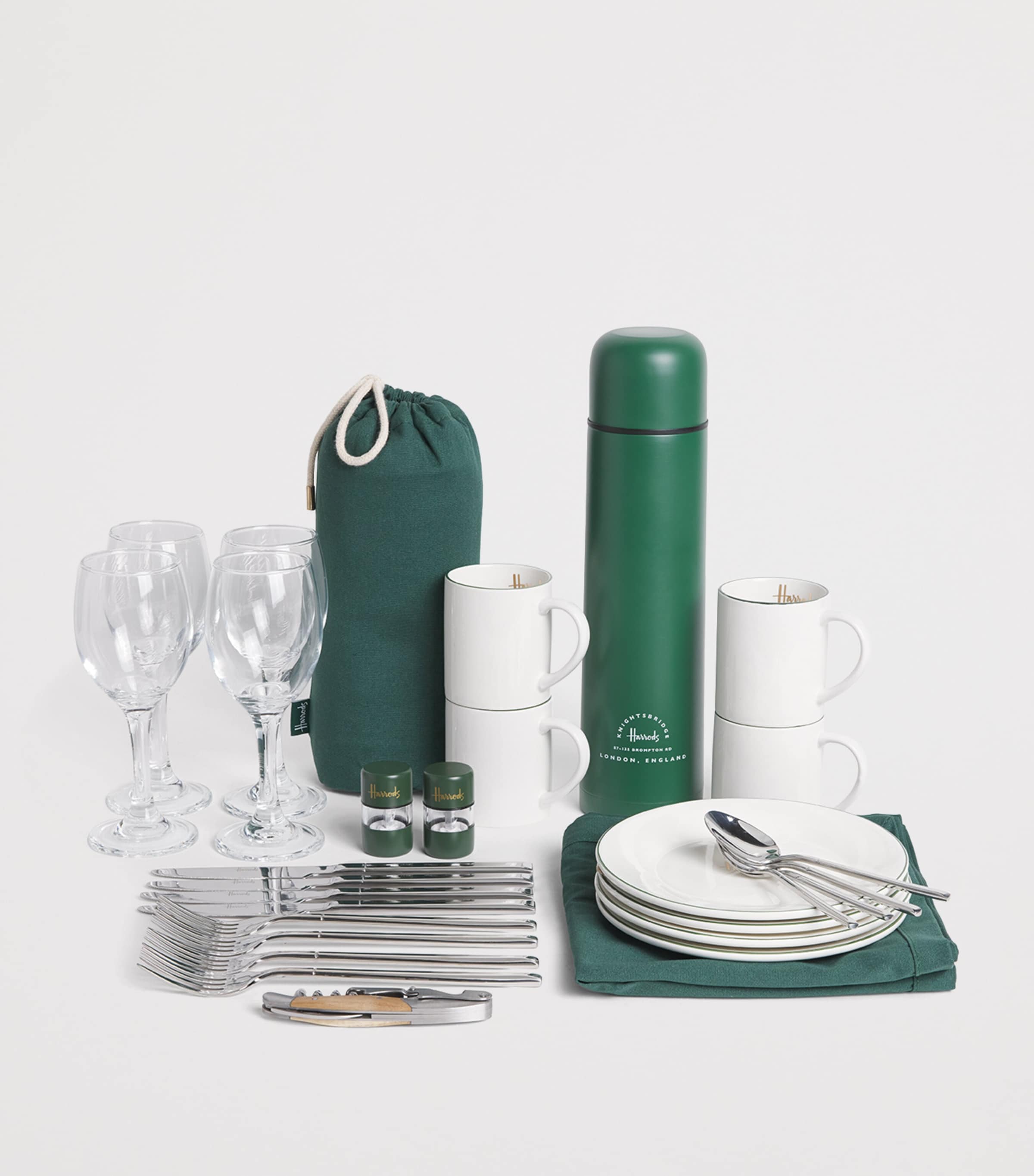 Harrods Fitted Picnic Hamper for 4