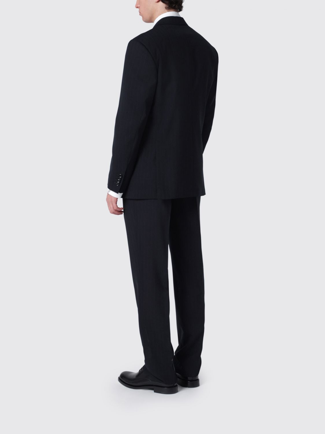 Suit Men color Blue