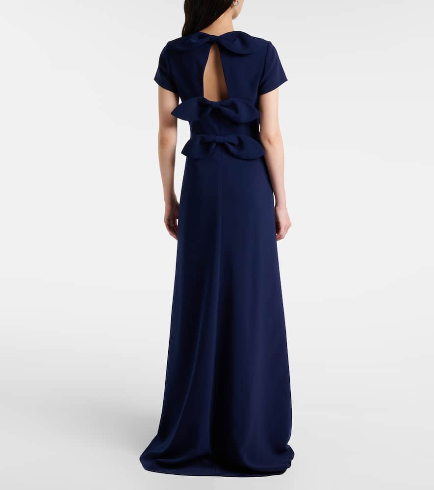 Bow-detail gown