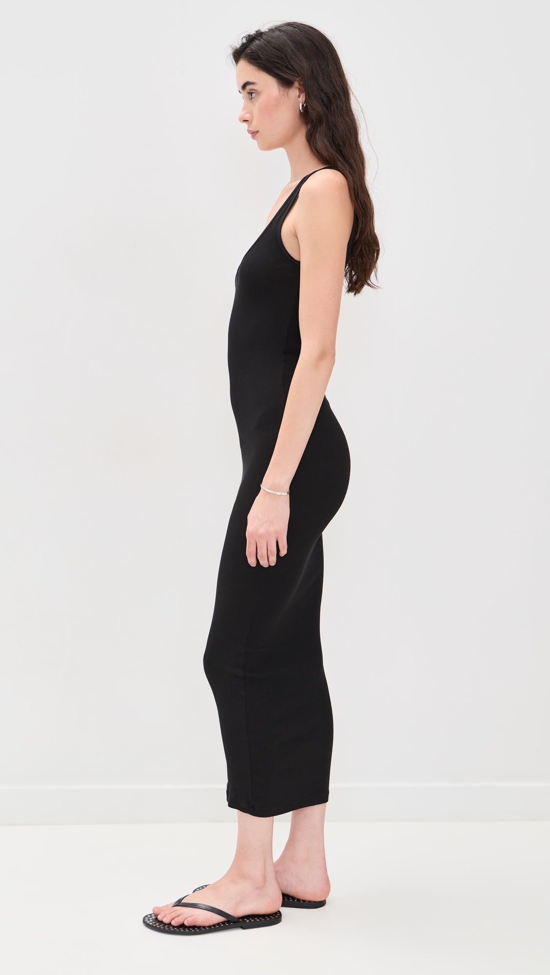 Dar V Dress Black