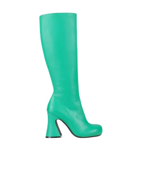 Zip-up round-toe leather boots