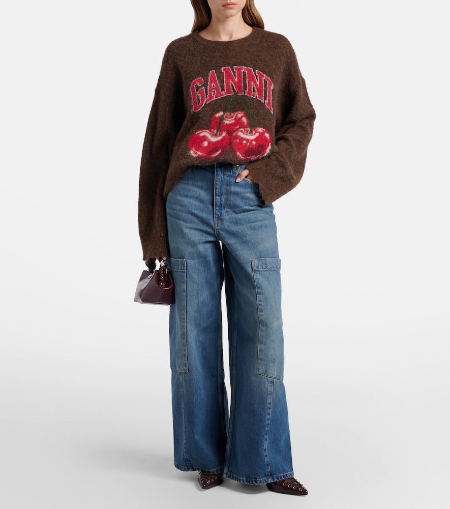 Mid-rise cargo jeans