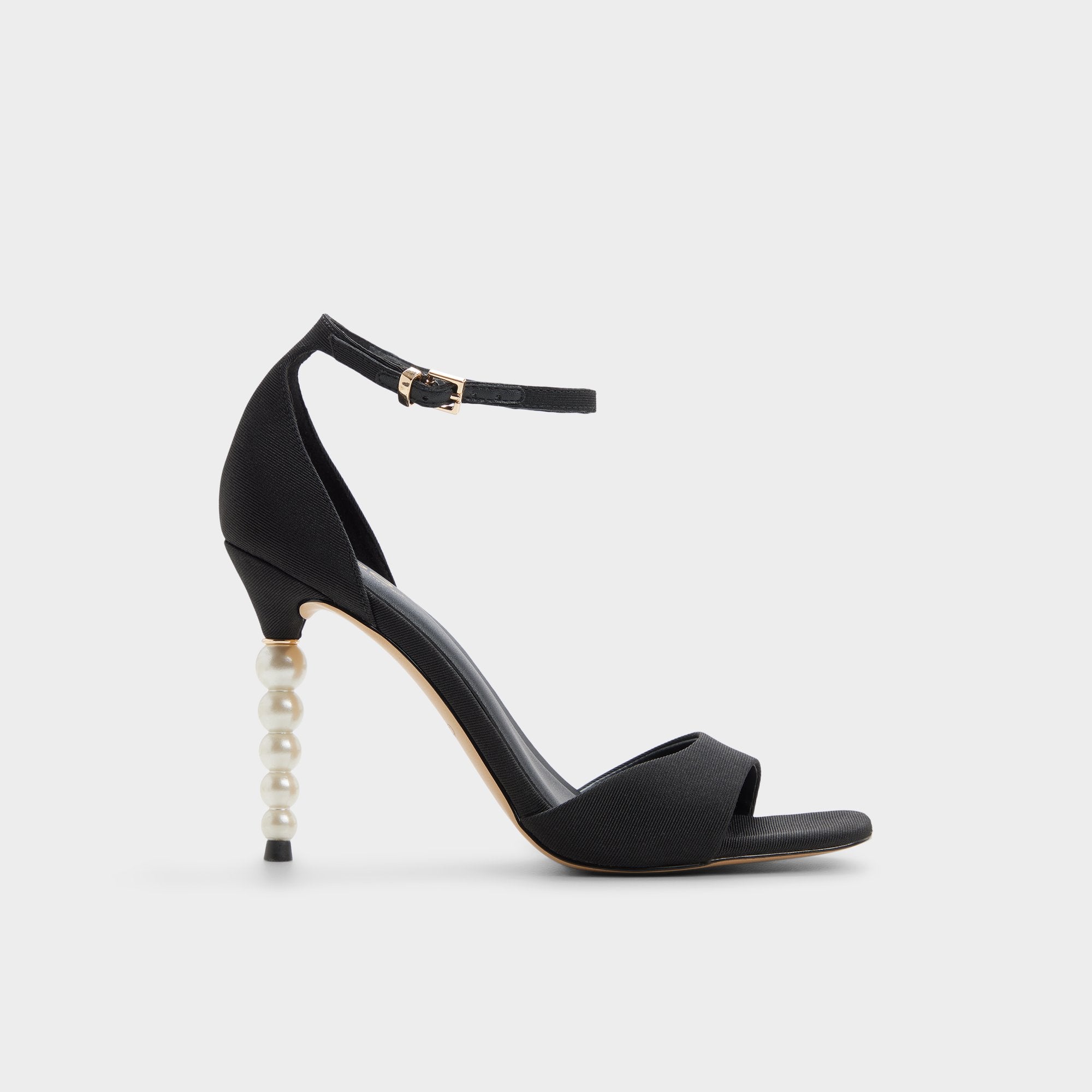 Pearletta in Black