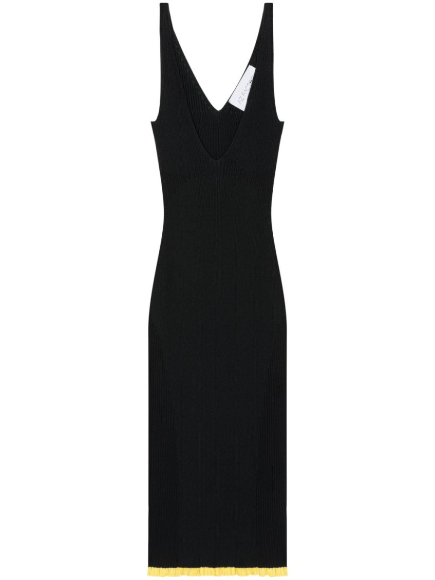 Black V-neck short dress