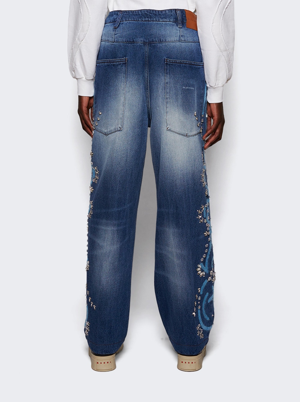 Embroidered baggy jeans
