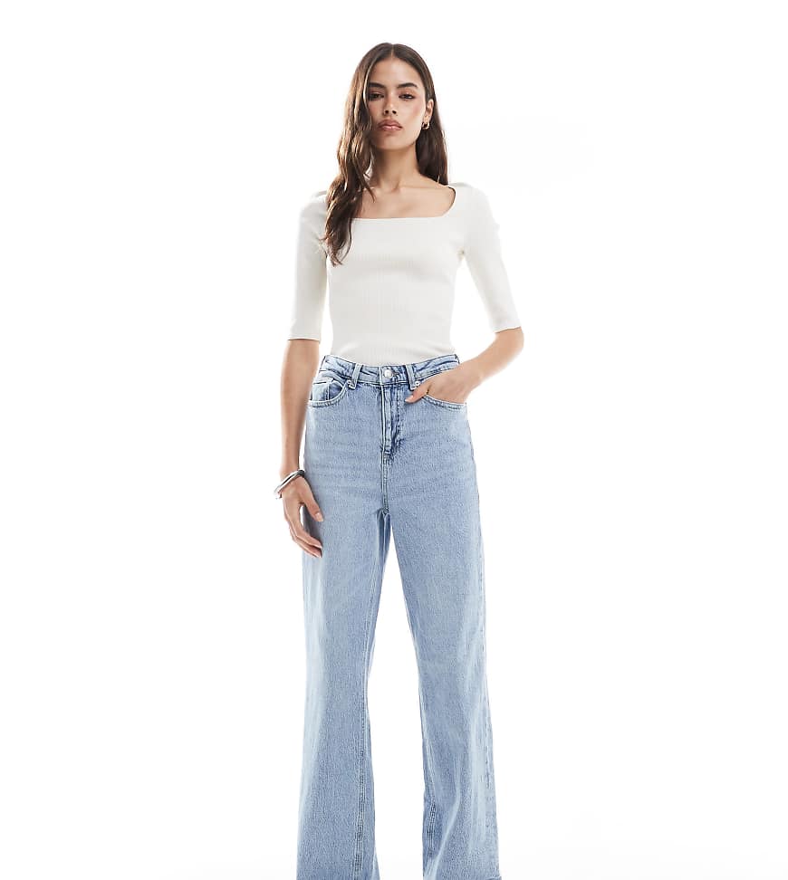 Tessa wide leg jeans in light blue wash