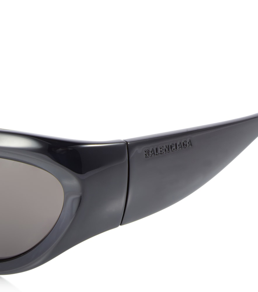 Oval sunglasses
