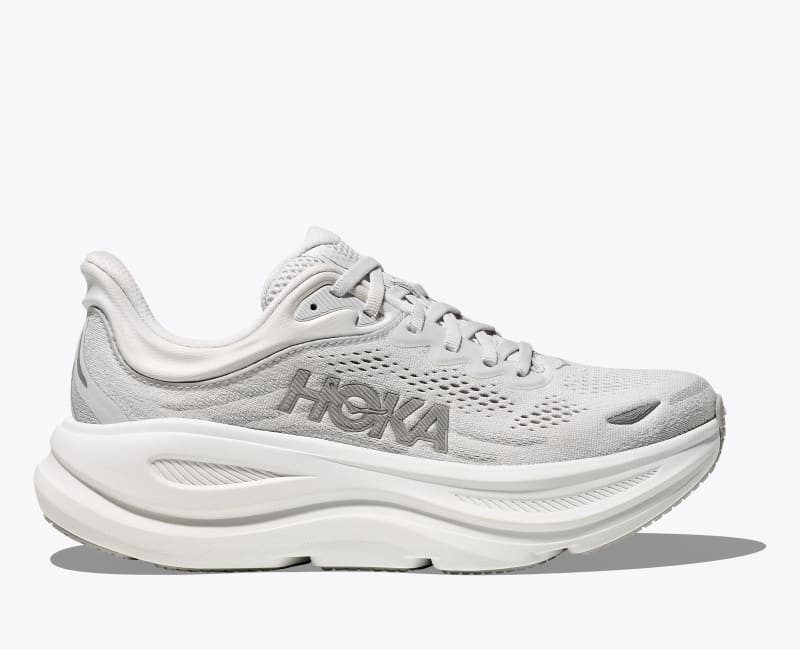 HOKA Women's Bondi 9 Shoes in Stardust/Silver