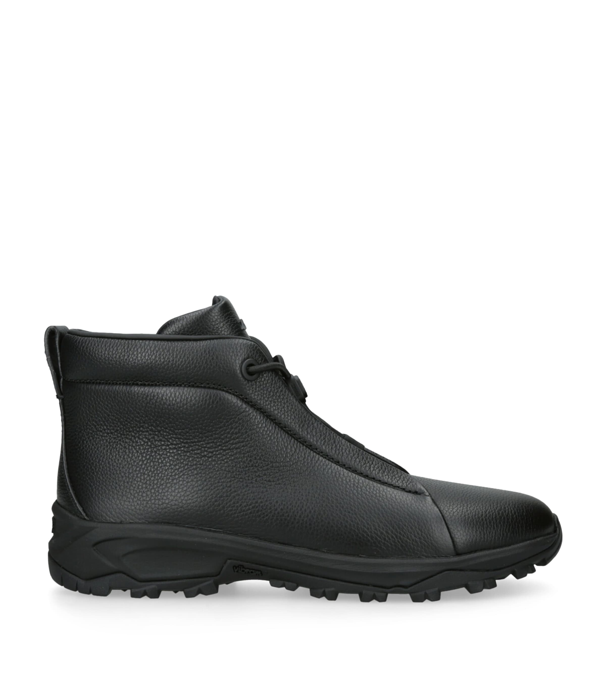 Leather Triple Stitch Vetta Sneakers