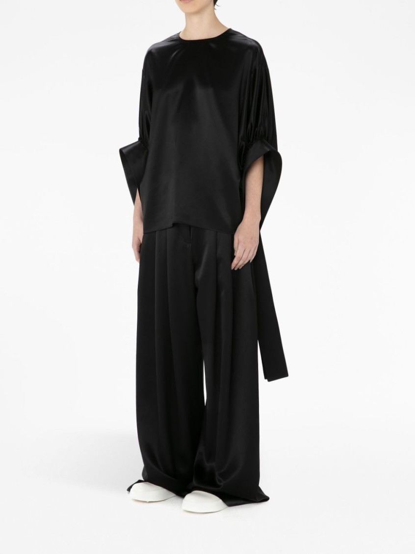 Satin-finish pleated blouse - Black