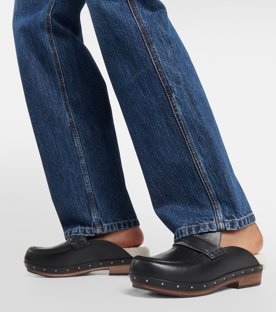 Low-rise wide-leg jeans