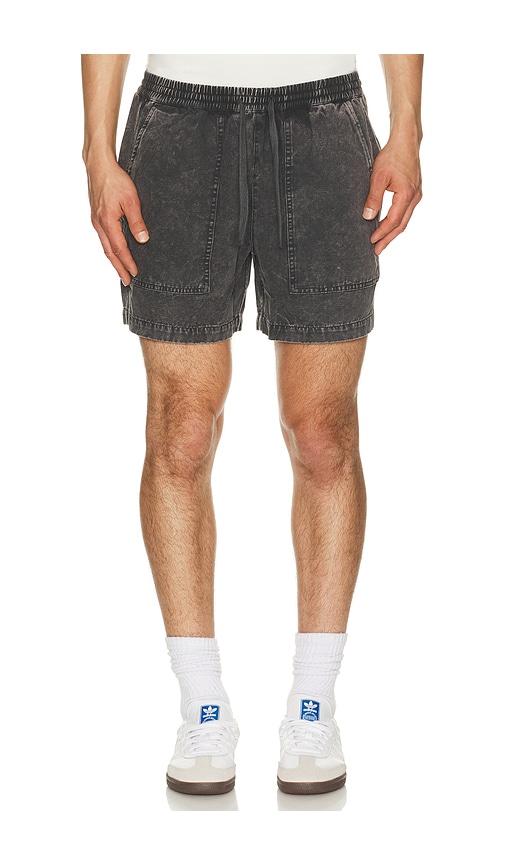 Duvin Design Leisure Walk Short in Black. - S also in M, L, XL/1X
