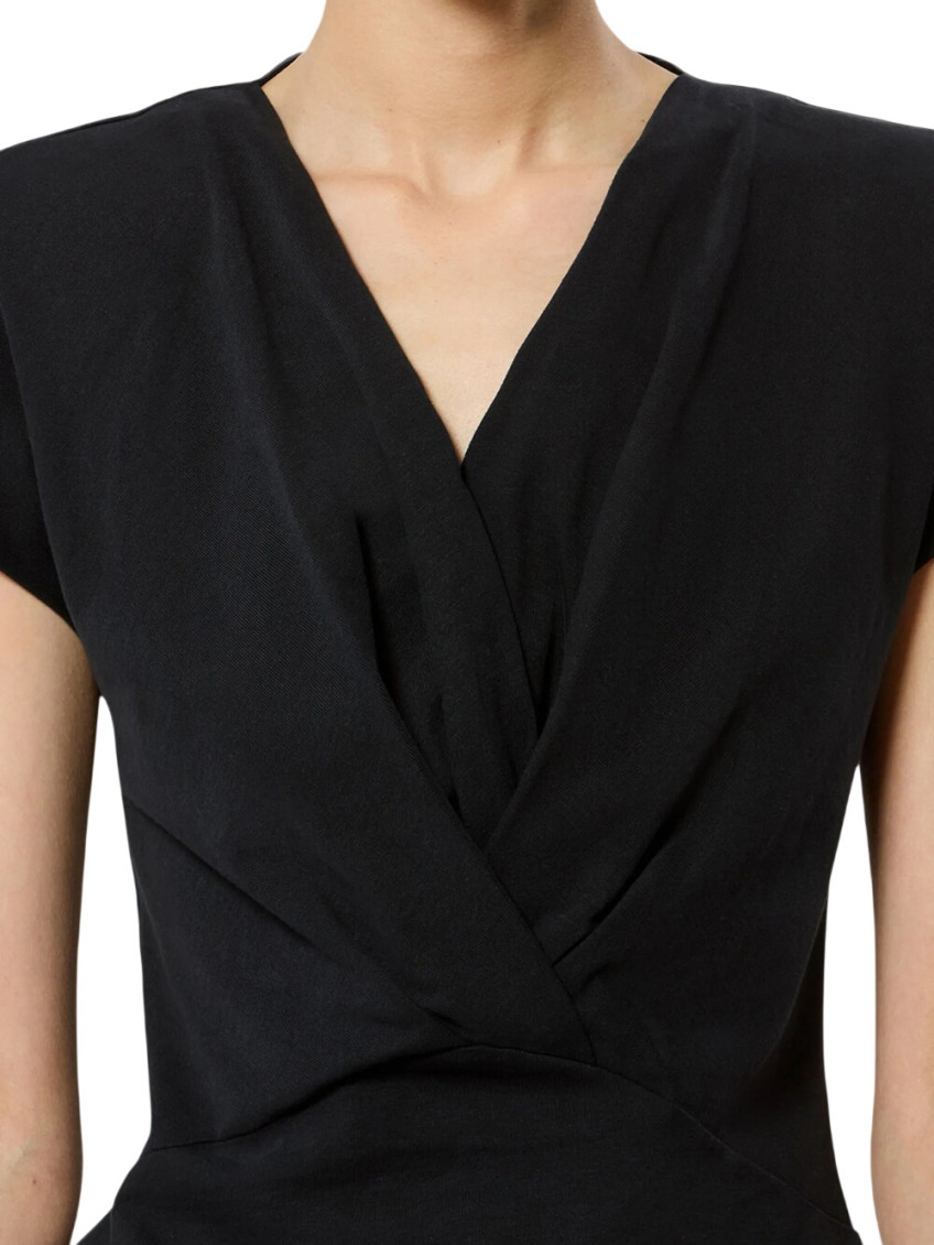 Black Solid V Neck T-Shirt