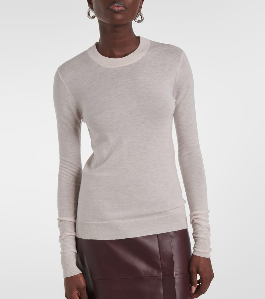 Cashmere sweater