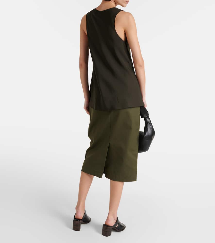 Scoop-neck tank top