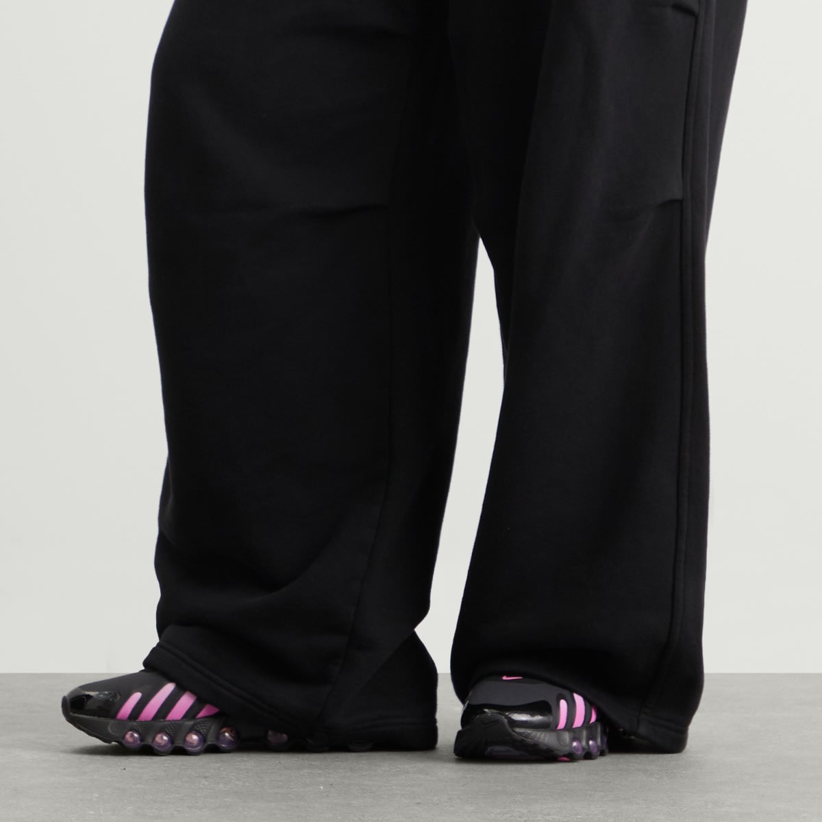 Women s Air Max Dn8 Sneakers Black / Playful Pink / Pink Foam