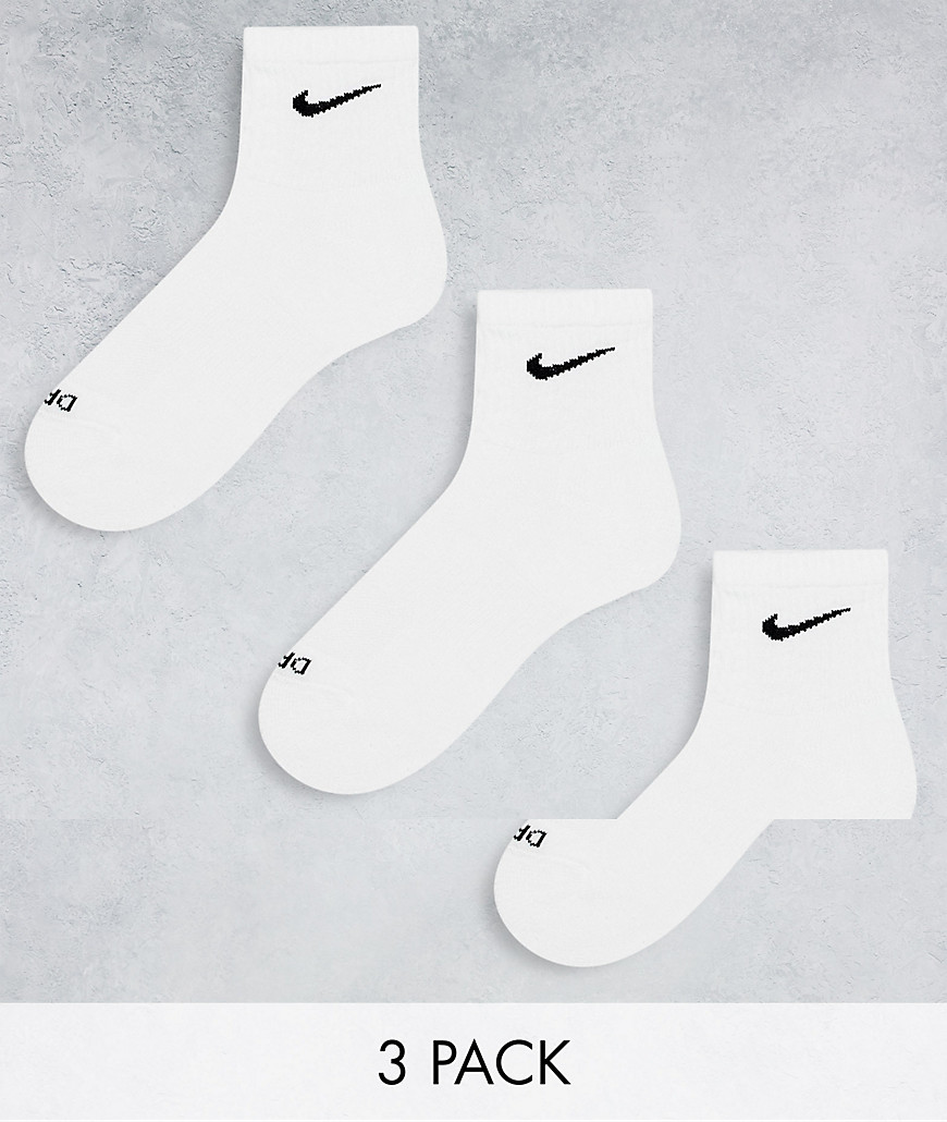 Training Everyday Plus Cushioned 3 pack ankle socks in white