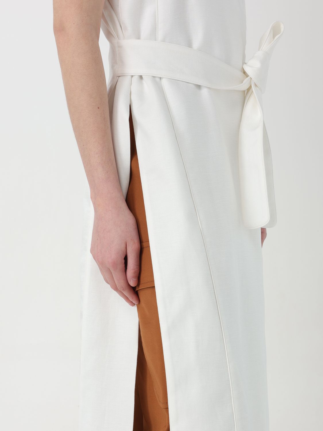 Dress Woman color White